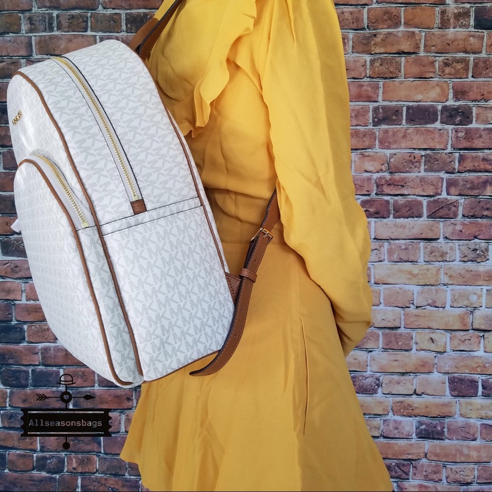 Michael Kors Abbey Large vanilla acorn backpack - Picture 3 of 8